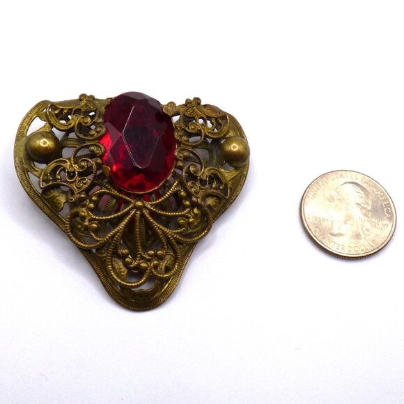VTG  Czech Brass Filigree Dress Clip with Ruby Red Faceted Gem Art Deco Nouveau - Picture 2 of 5
